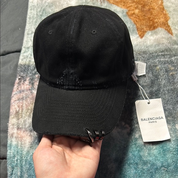 Balenciaga Black Cap - Picture 1 of 12